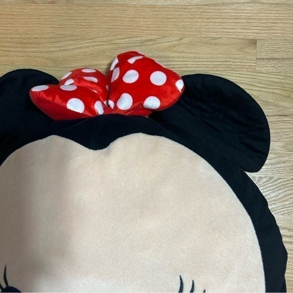 Disney Minnie Mouse Tsum Tsum Pillow Large Plush Fluffy Soft Kids Room Decor - Picture 3 of 7